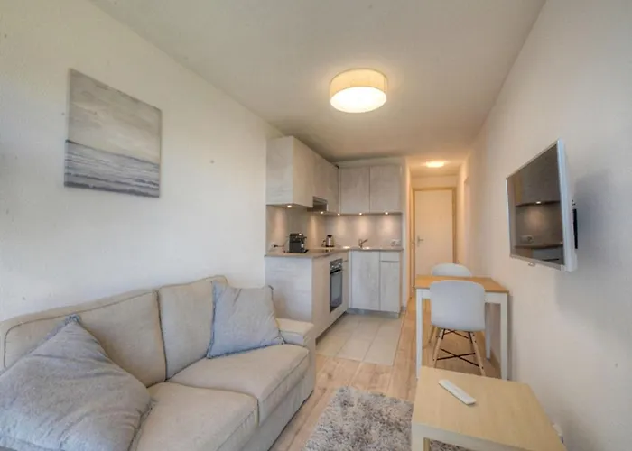 Topaze-2 By Interhome Appartement *